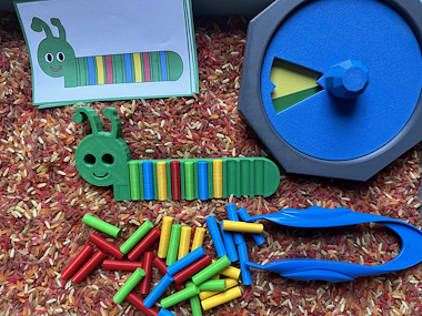 Lesmateriaal De kleine staafjes-rups van auteur Little Play Friends slide 3