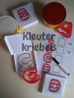 Lesmateriaal THEMABUNDEL: SINTERKLAASJE van auteur Kleuter Kriebels slide 4