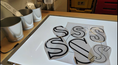 Lesmateriaal Lichtbak mijter voor Sint ontwerpen van auteur juf Vicky derde kleuterklas slide 3