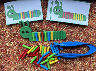 Lesmateriaal De kleine staafjes-rups van auteur Little Play Friends