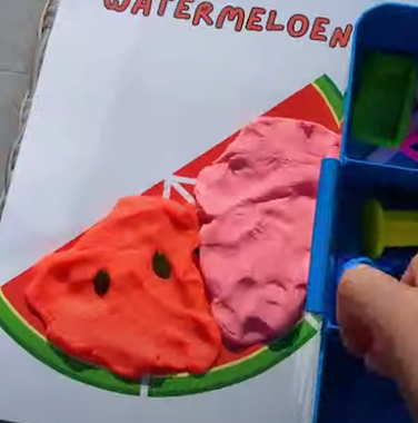 Lesmateriaal Plasticine/playdo snijden, thema fruit van auteur Marchandise slide 3