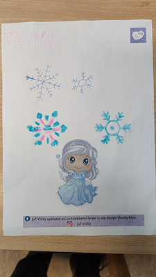 Lesmateriaal Sneeuwvlokken op de lichtbak, met klei en looseparts van auteur juf Vicky derde kleuterklas slide 2