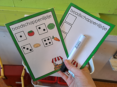 Lesmateriaal De groentekraam - themahoek  van auteur Zwaanzinnig onderwijs slide 2