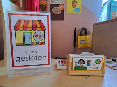 Lesmateriaal herfstwinkeltje  van auteur Zwaanzinnig onderwijs slide 2